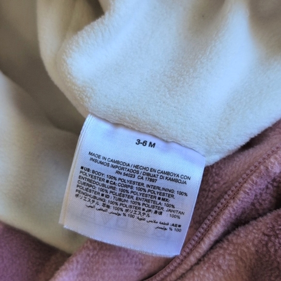 old navy pink gingham double layer fleece zip-up bunting suit with mitts 3-6 m - Picture 6 of 8